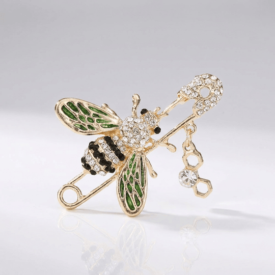 Elegant Insect Diamond Brooch