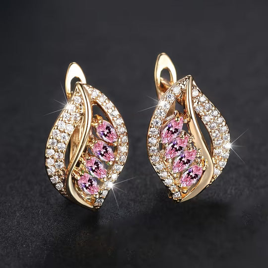 Sophisticated Gold Nature-Inspired Earrings