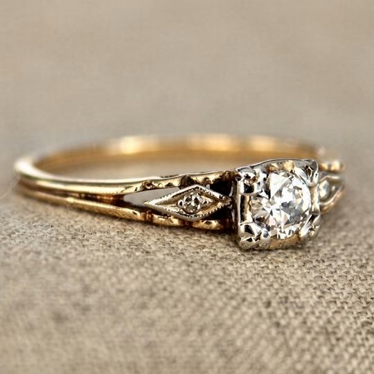 Elegant Vintage-Inspired Gold Zirconia Ring