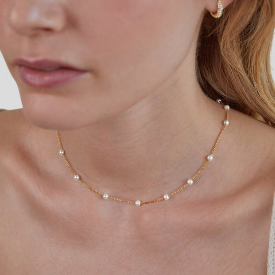 Timeless Pearl Gold Necklace