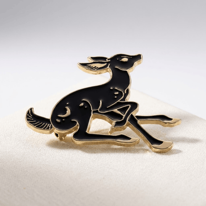 Elegant Fawn Alloy Brooch