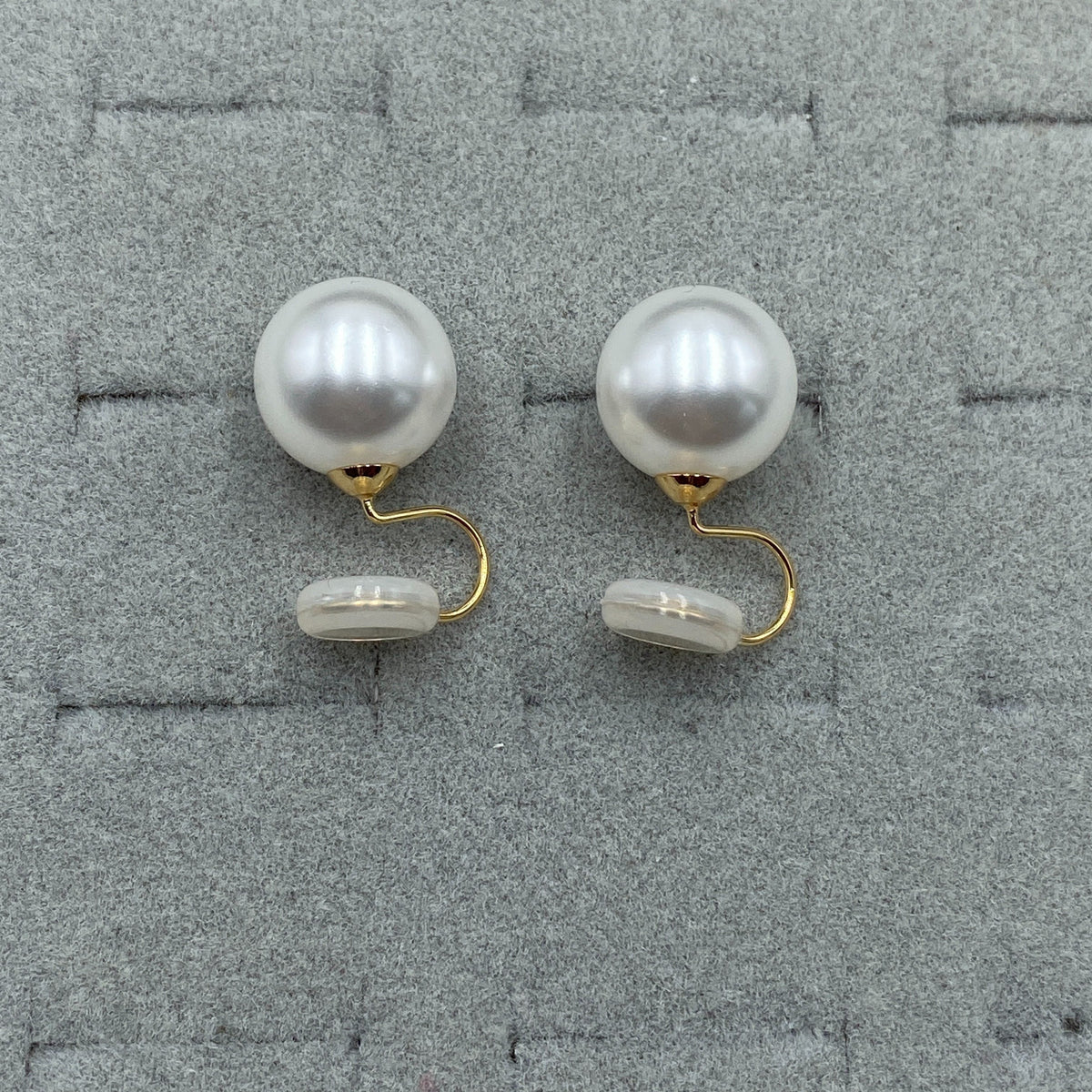 Vintage Round Pearl Clip Earrings
