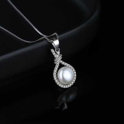 Graceful Pearl Twist Pendant Necklace