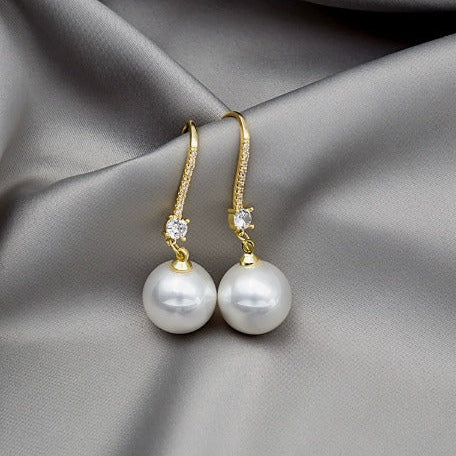 Elegant Baroque Pearl Earrings