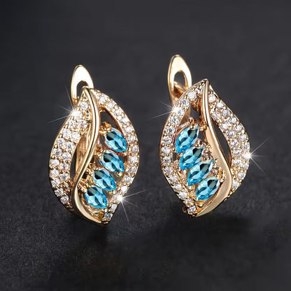 Sophisticated Gold Nature-Inspired Earrings