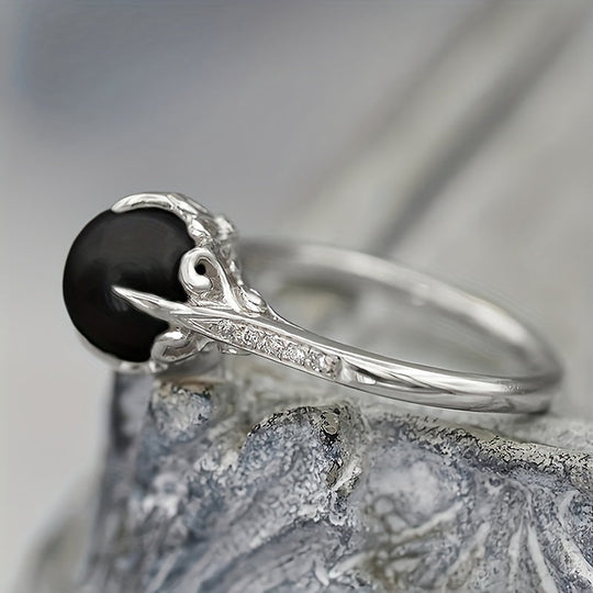Elegant Vintage Black Zirconia Ring