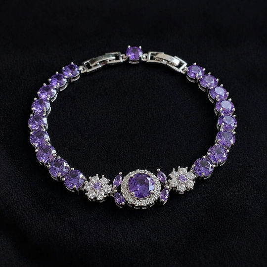 Elegant Crown White Gold Bracelet